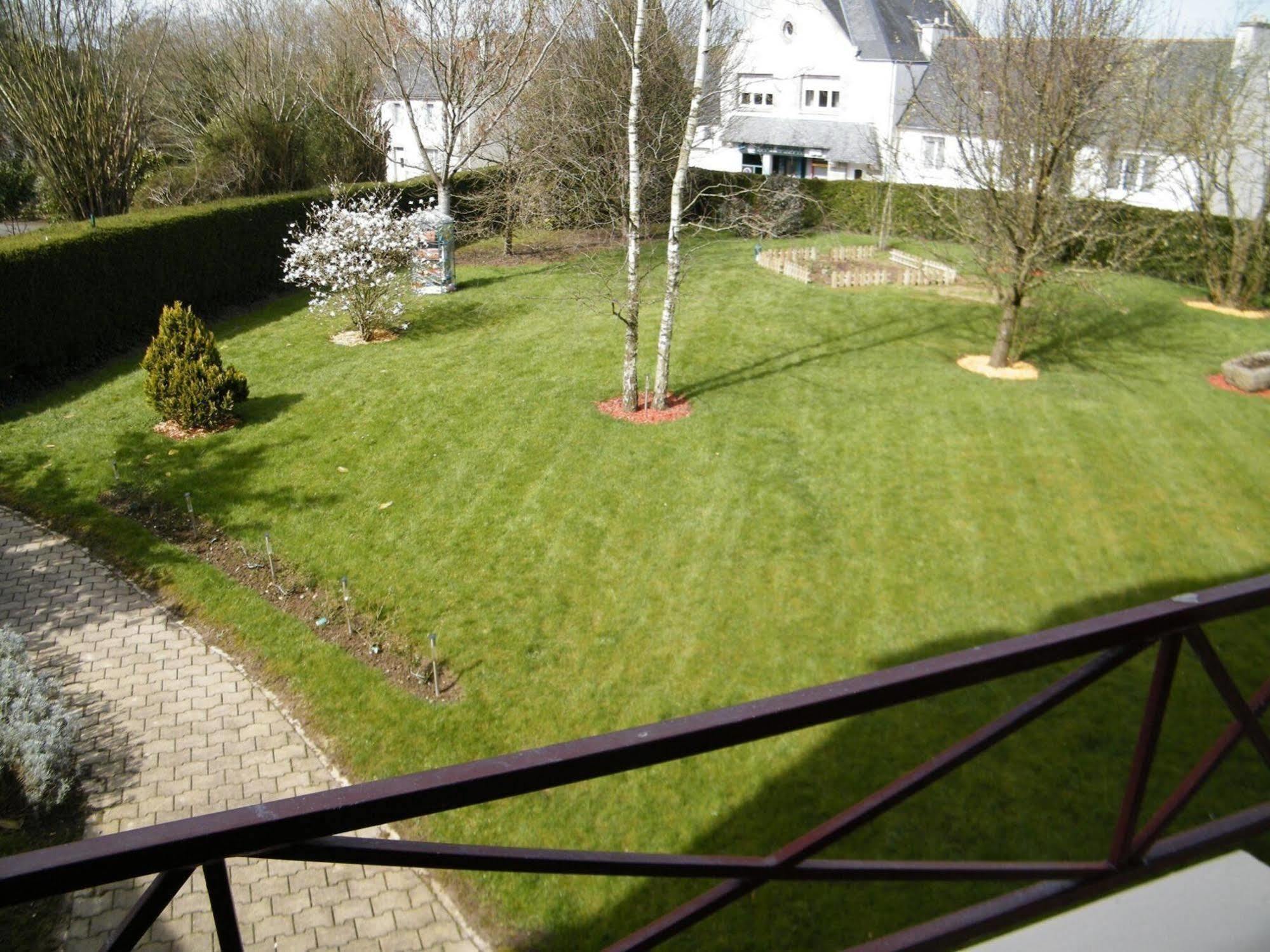 Auberge Saint Thegonnec Exterior photo